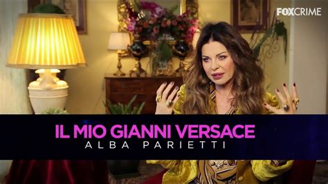 Alba Parietti ricorda Gianni Versace per FoxCrime 